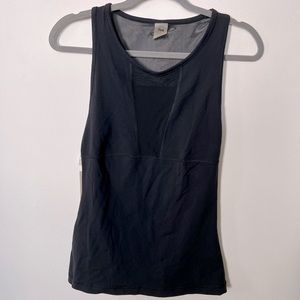 Aritzia Tna NWT Globe Tank w/ mesh detail